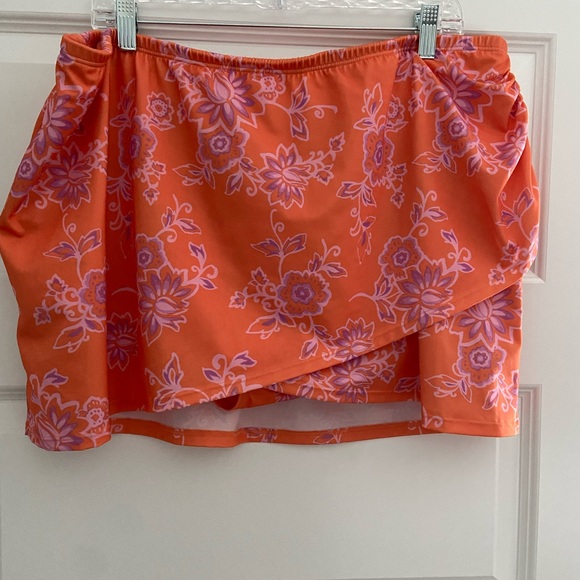Cacique Swim faux wrap bottom. Size 18W. - Picture 4 of 5